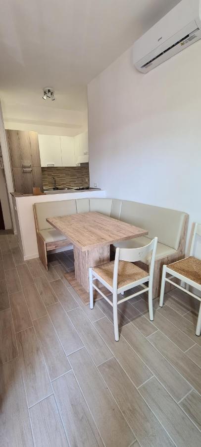 Residence Apollo - Walterigato Apartments Solo Per Famiglie Lido di Jesolo Buitenkant foto