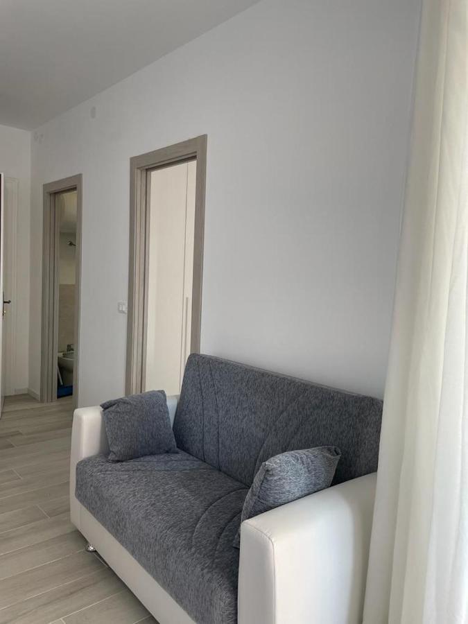 Residence Apollo - Walterigato Apartments Solo Per Famiglie Lido di Jesolo Buitenkant foto