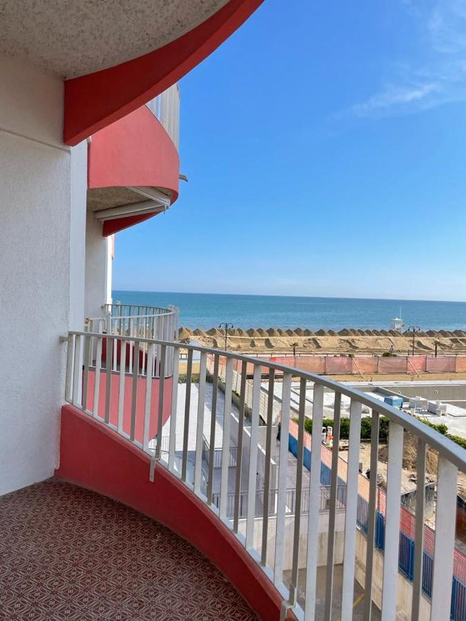Residence Apollo - Walterigato Apartments Solo Per Famiglie Lido di Jesolo Buitenkant foto