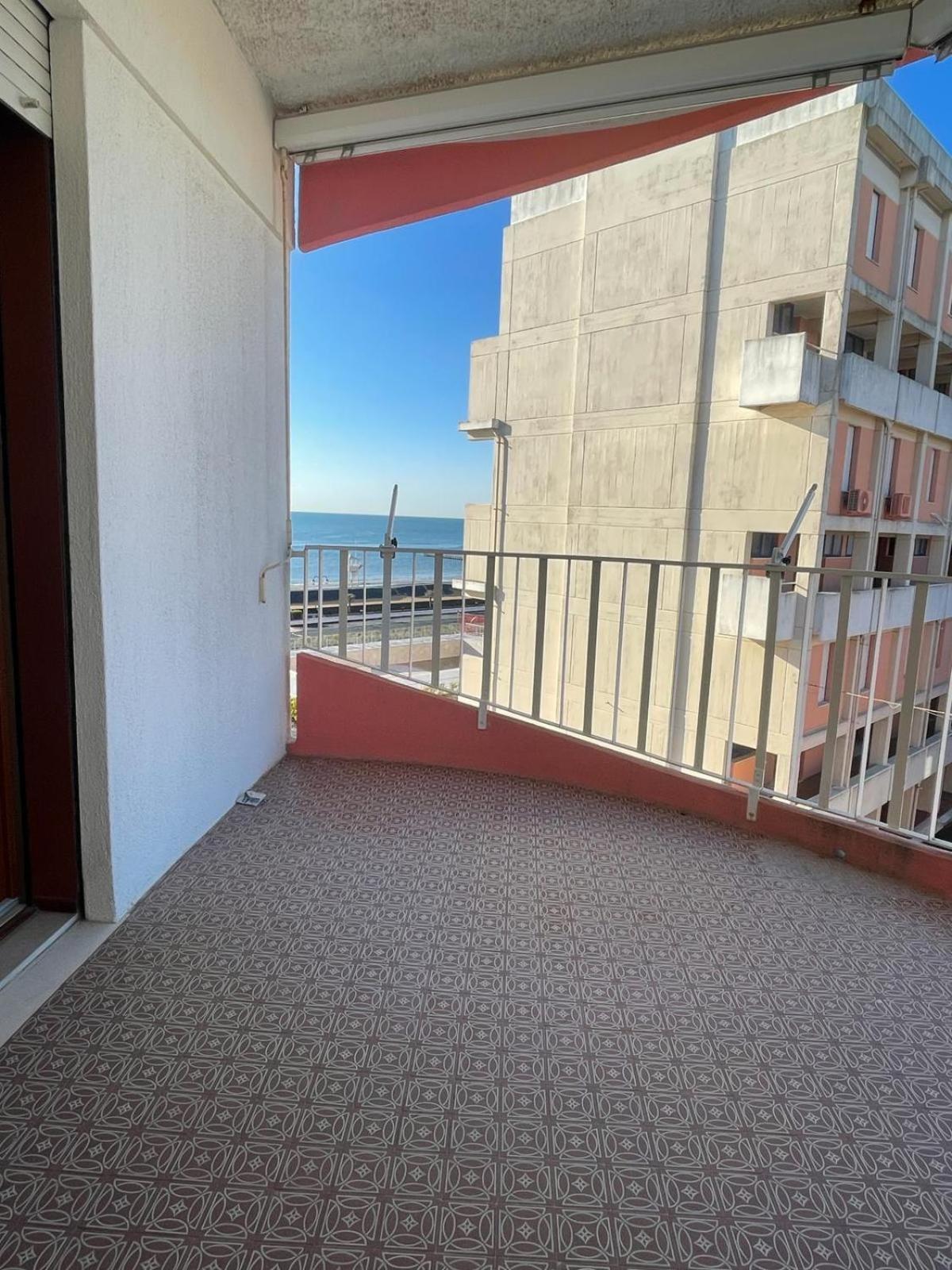 Residence Apollo - Walterigato Apartments Solo Per Famiglie Lido di Jesolo Buitenkant foto