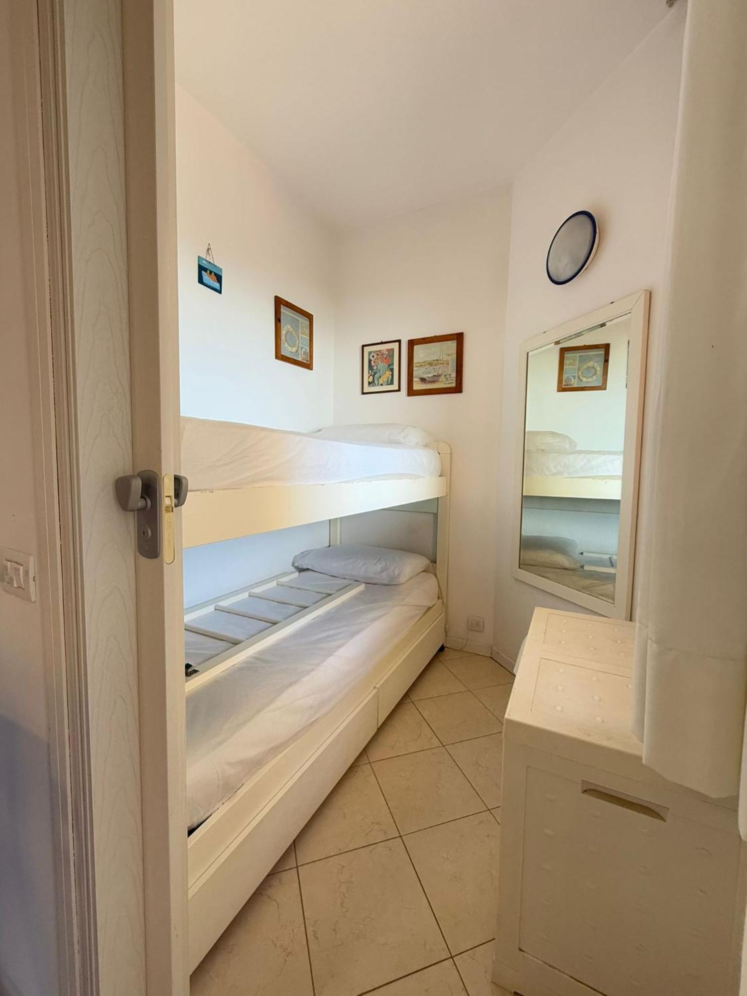 Residence Apollo - Walterigato Apartments Solo Per Famiglie Lido di Jesolo Buitenkant foto