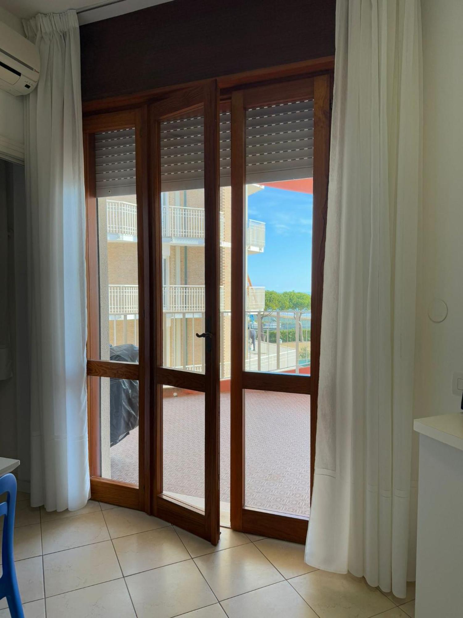 Residence Apollo - Walterigato Apartments Solo Per Famiglie Lido di Jesolo Buitenkant foto